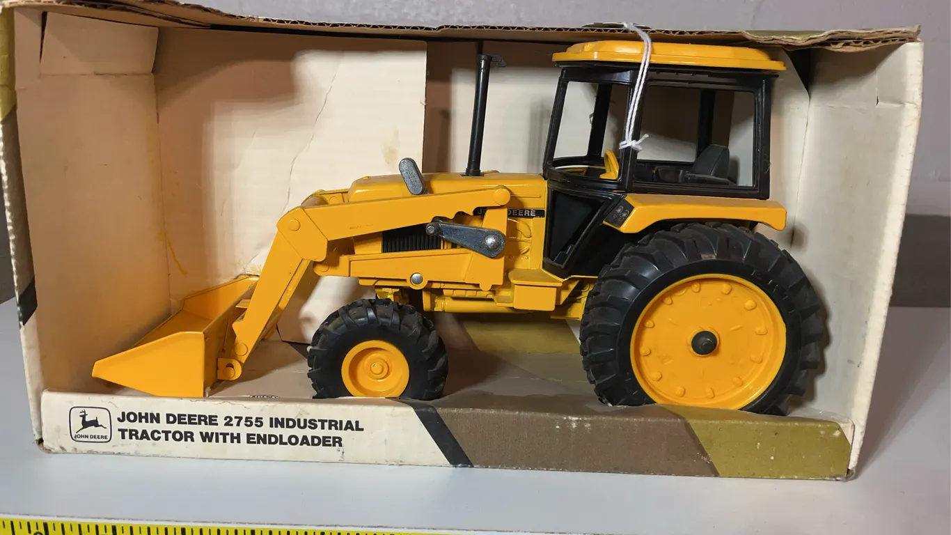 ERTL John Deere End Loader