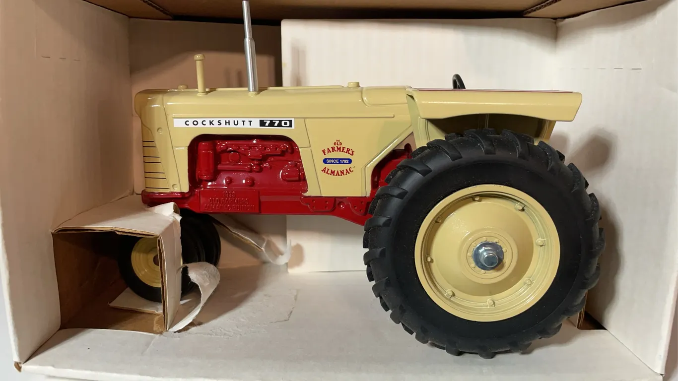 Special Cast Cockshutt Tractor