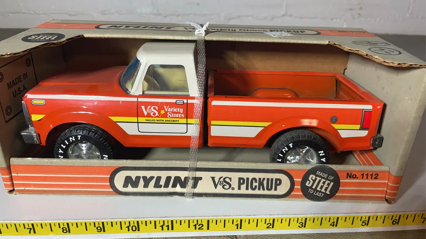 NYLINT Truck