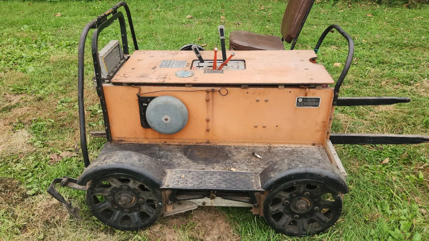 Fairmont Rail Car (Speeder)