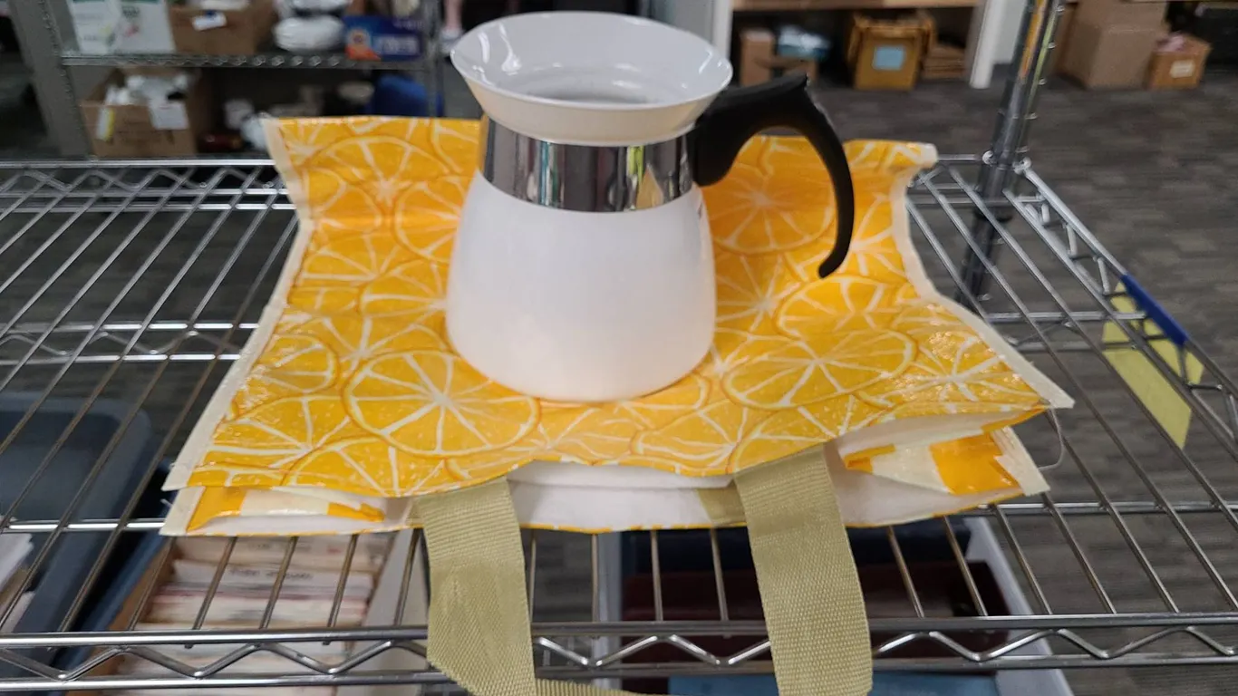 Corning Cookmates K-TP-7 7 Cup Pot with Citrus Tote Bag
