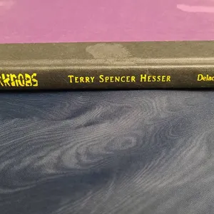 Kissing Doorknobs by Terry Spencer Hesser 1998 Hardcover