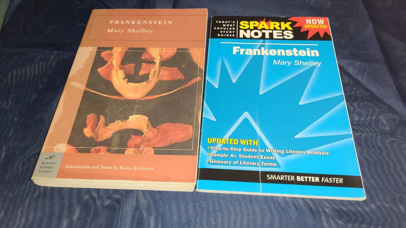 Frankenstein Barnes & Noble Classics With SparkNotes Guide