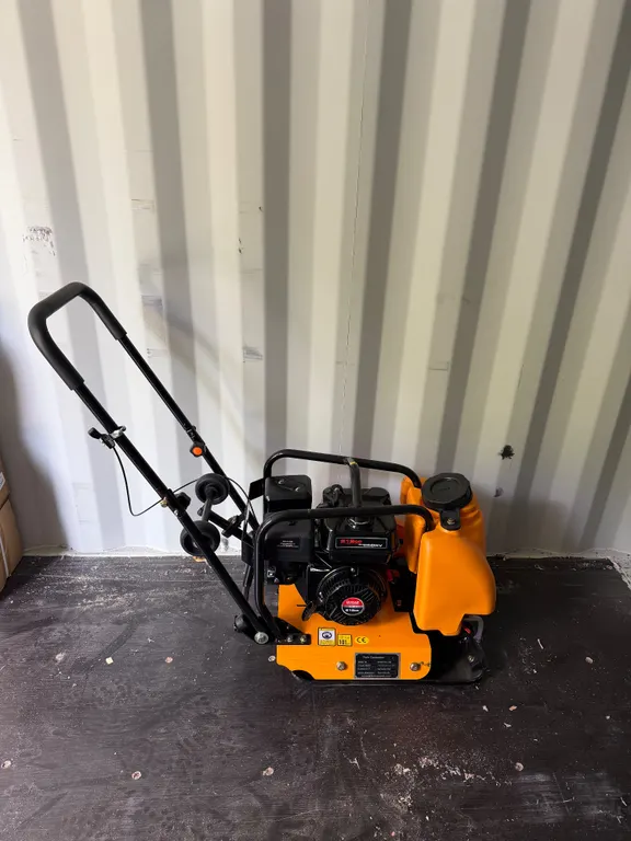 Future Plate Compactor