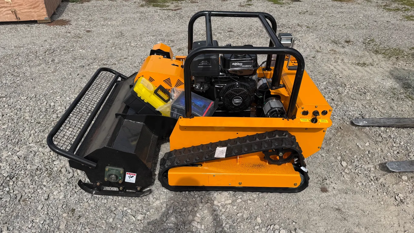 Remote Control Lawn Mower Model FT-LM1000Q