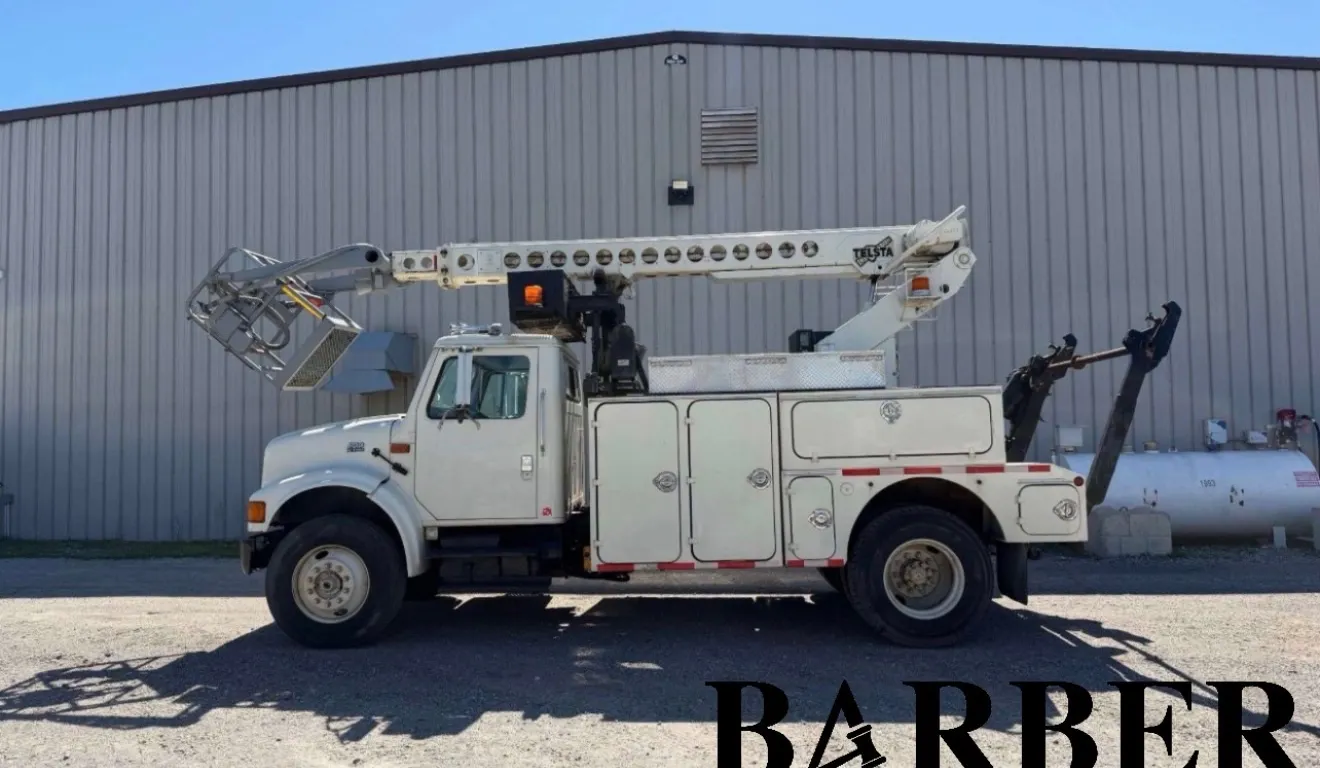 1999 International 4700 DT466E Telsta T40C Material Handler Bucket Truck - Allison Automatic - 187,3