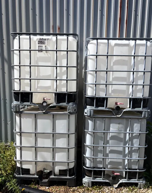 (4) 300 Gallon Tanks