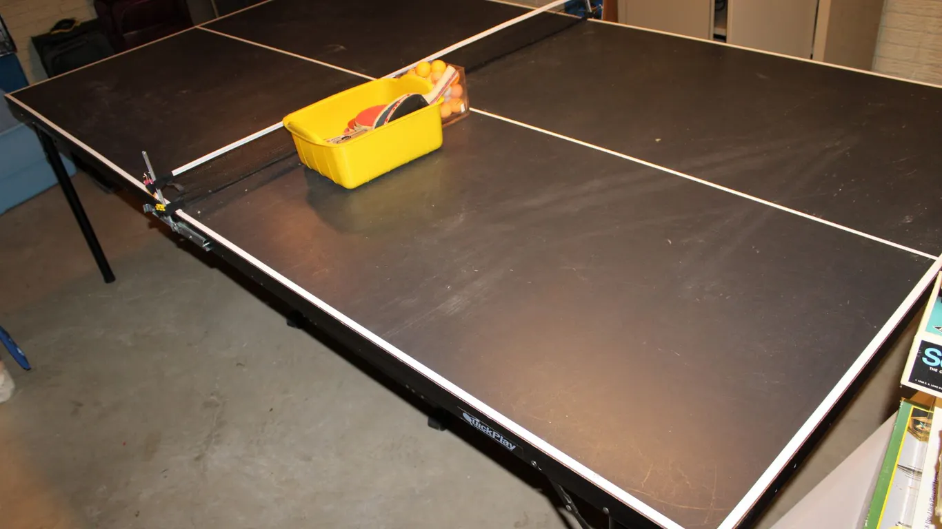 Tuck Play Table Tennis