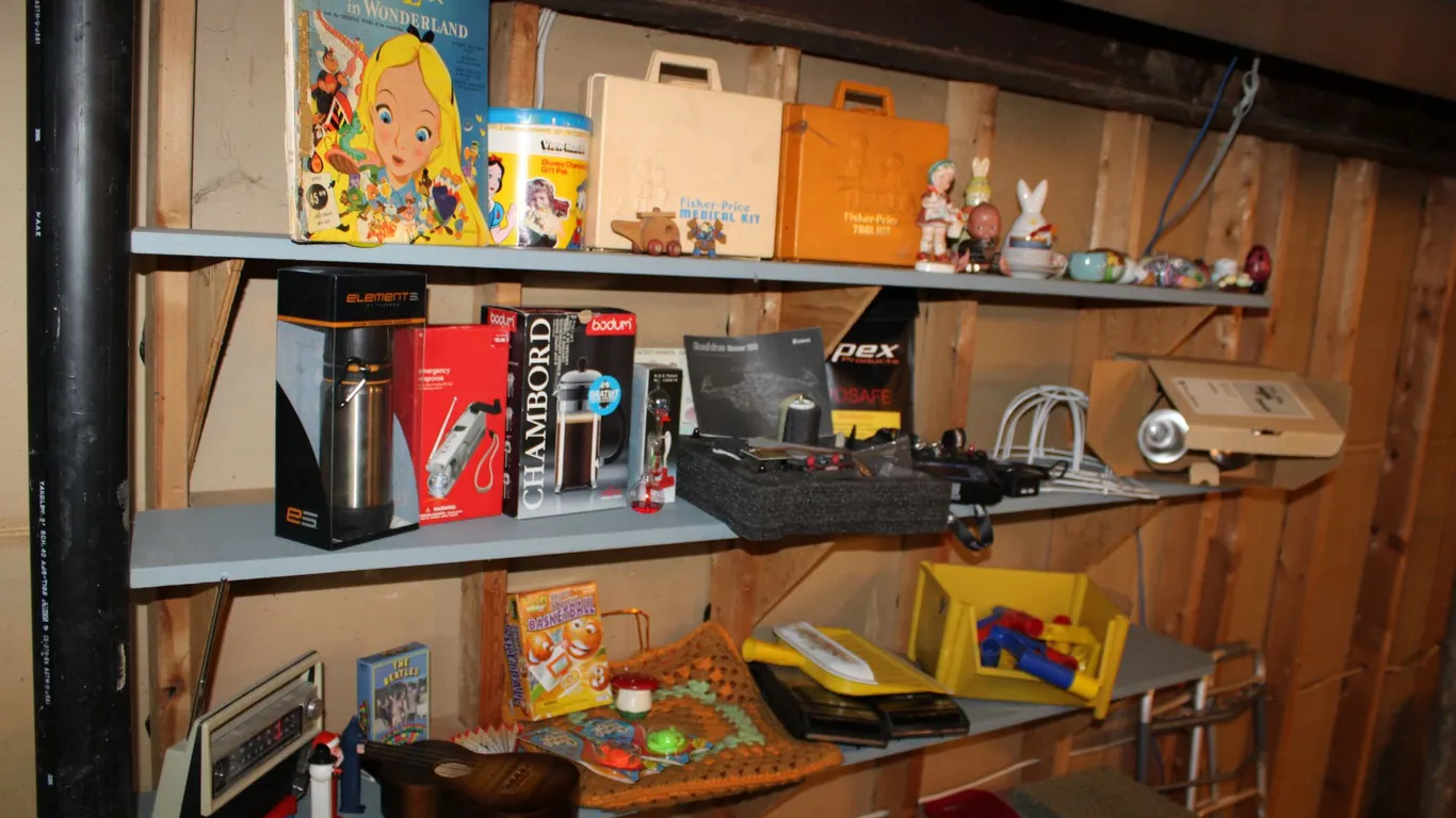 Toys, Books & Housewares