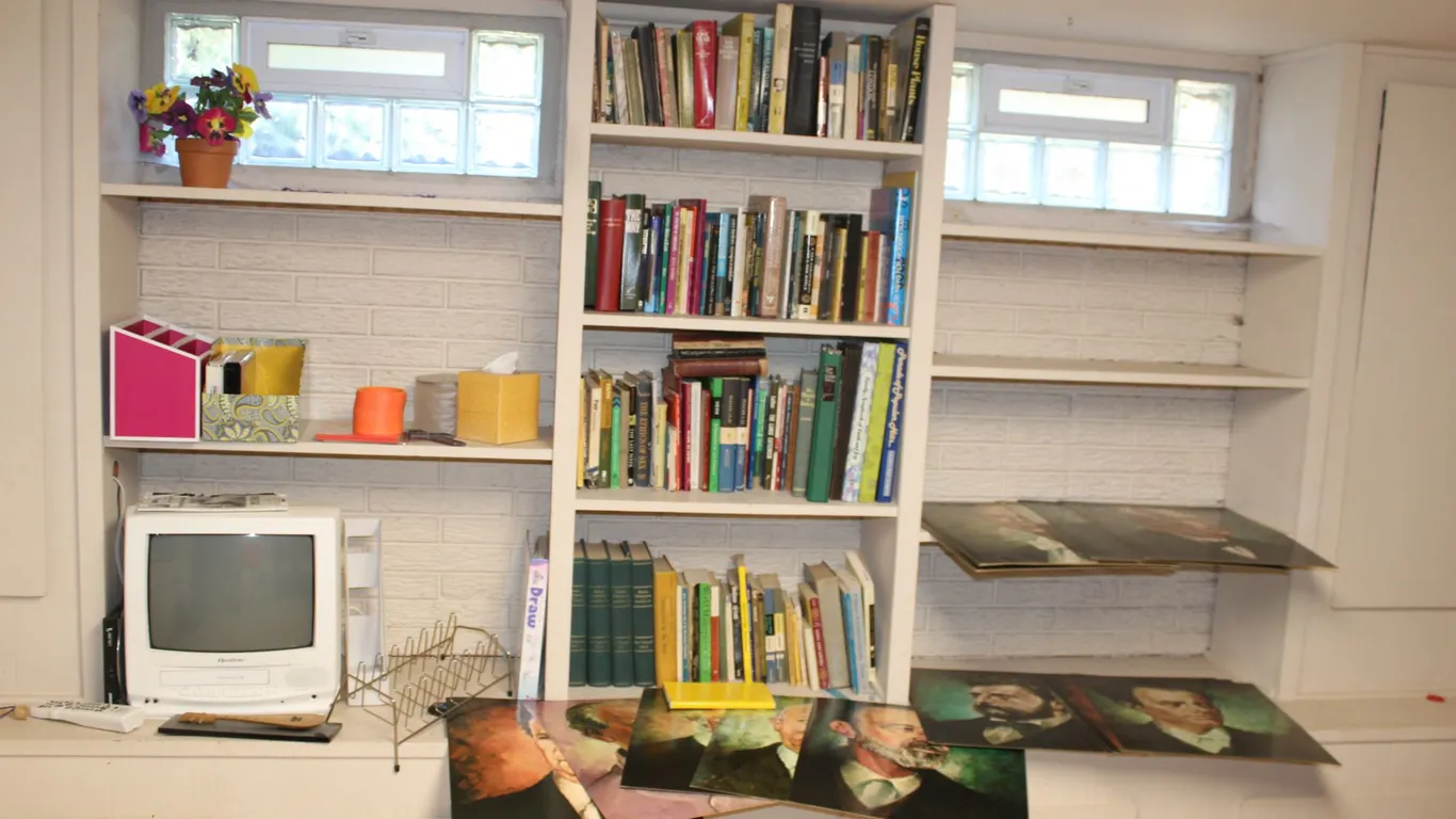 Books, Prints & Electronics