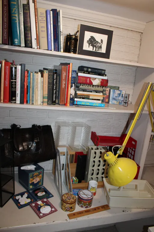 Books & Office Supplies