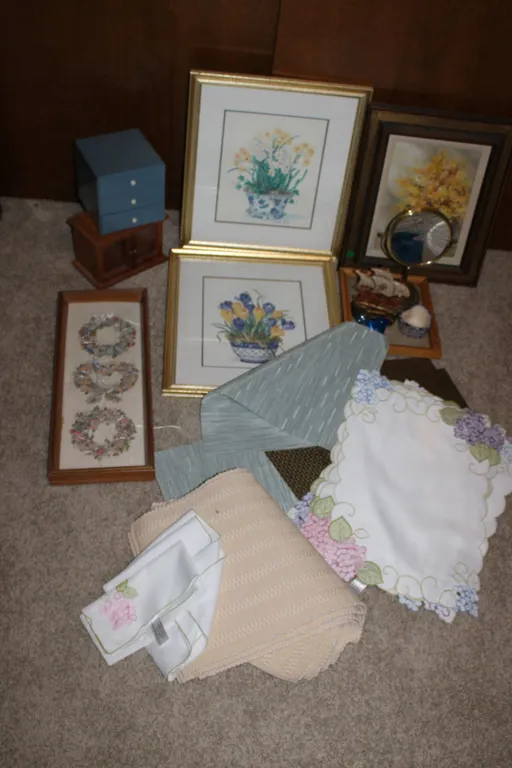 Art, Linens & Décor
