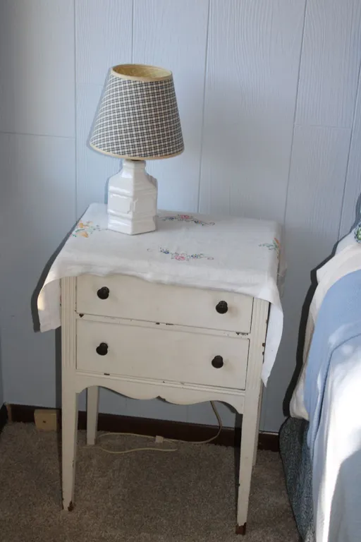 Nightstand & Table Lamp