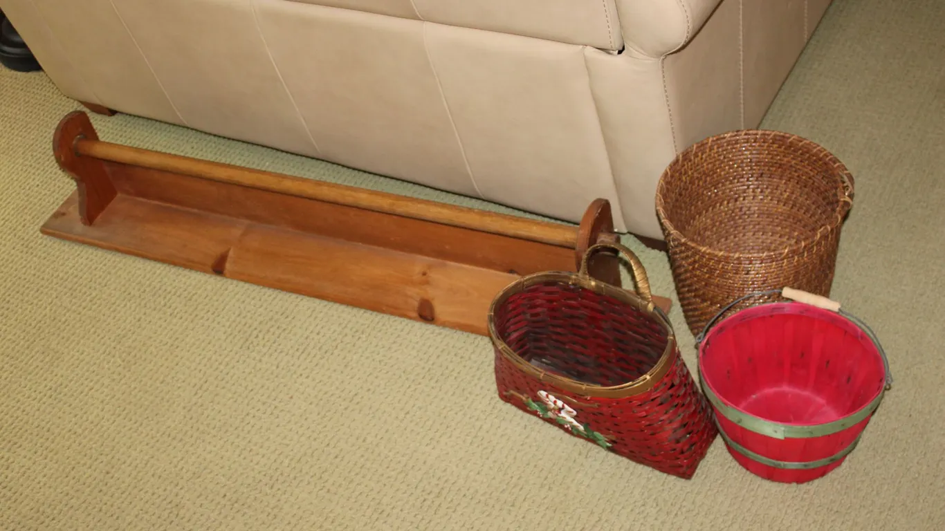 Baskets & Quilt Rack