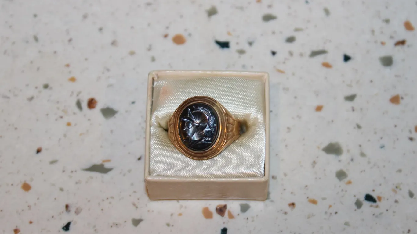 10K Gold Intaglio Ring