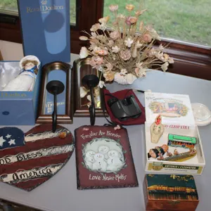 Royal Doulton Doll & Décor