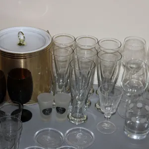 Glassware & Ice Bucket