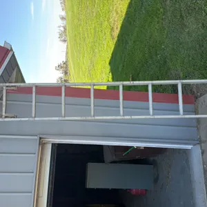 10’ SECTION OF ALUMINUM EXTENSION LADDER