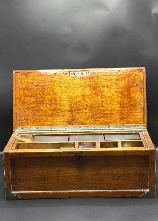 ANTIQUE CARPENTERS WOODEN TOOL CHEST WITH CONTENTS