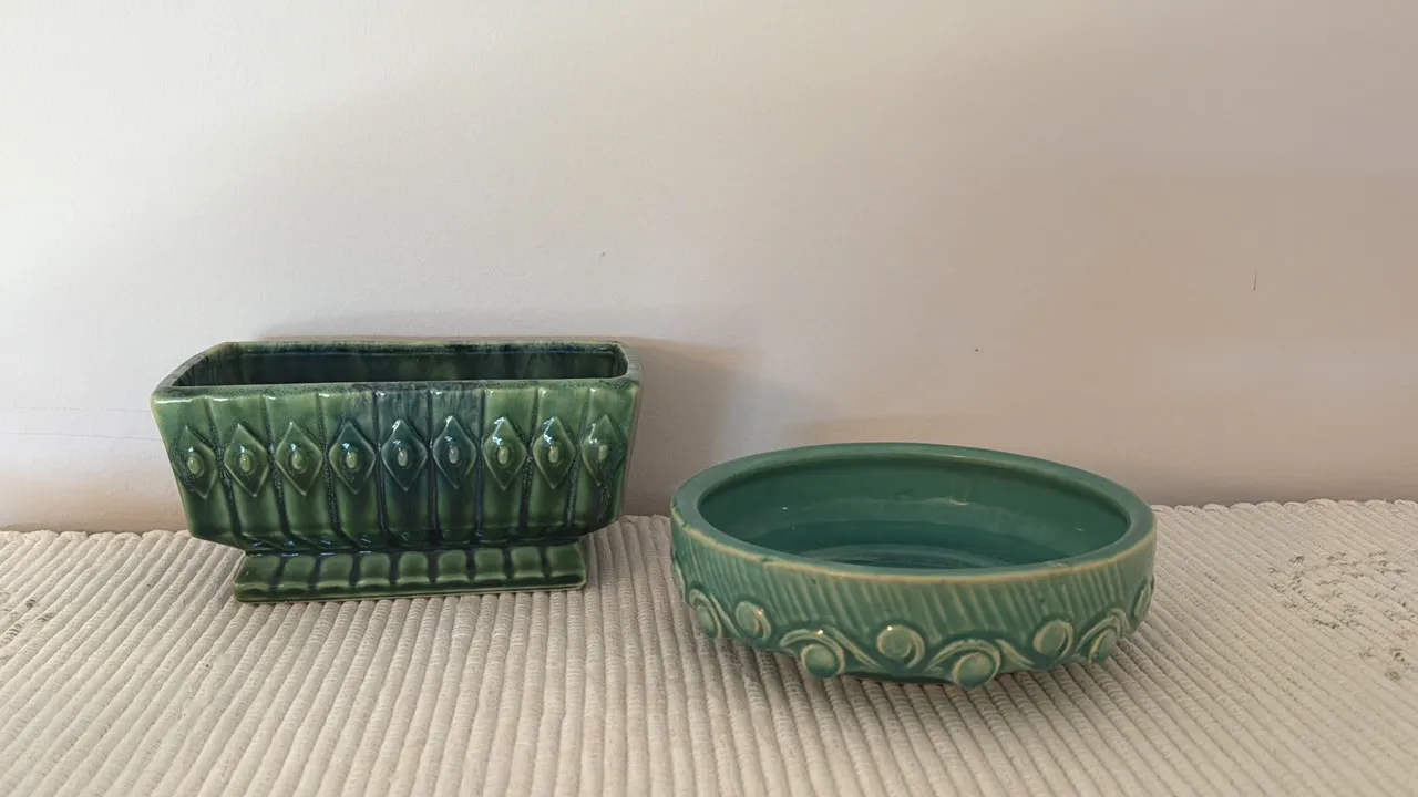 MCOY USA POTTERY
