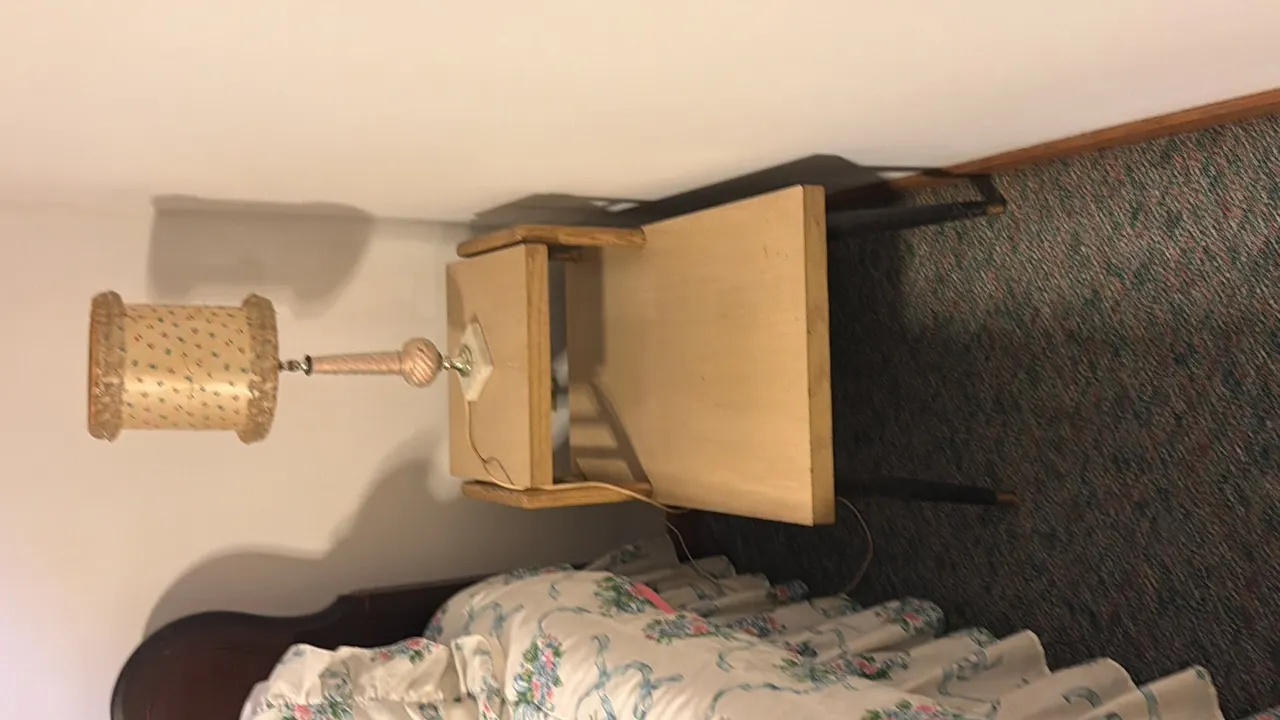 VINTAGE MCM STYLE NIGHTSTAND/END TABLE