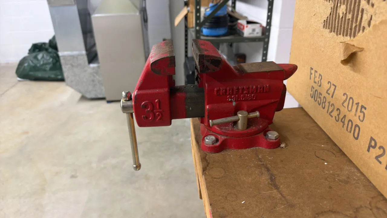 CRAFTSMAN BENCH VISE