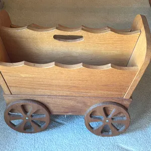 OAK WAGON MAGAZINE RACK/HOLDER