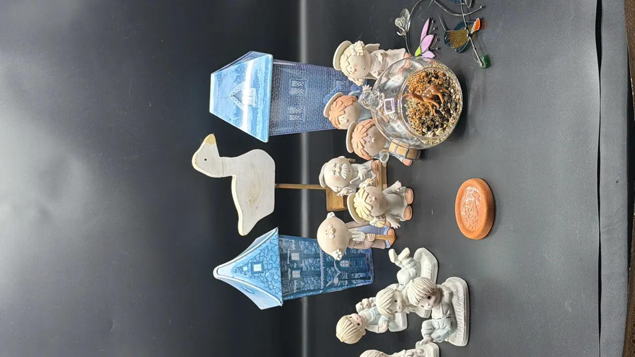 PRECIOUS MOMENTS COLLECTION AND MORE
