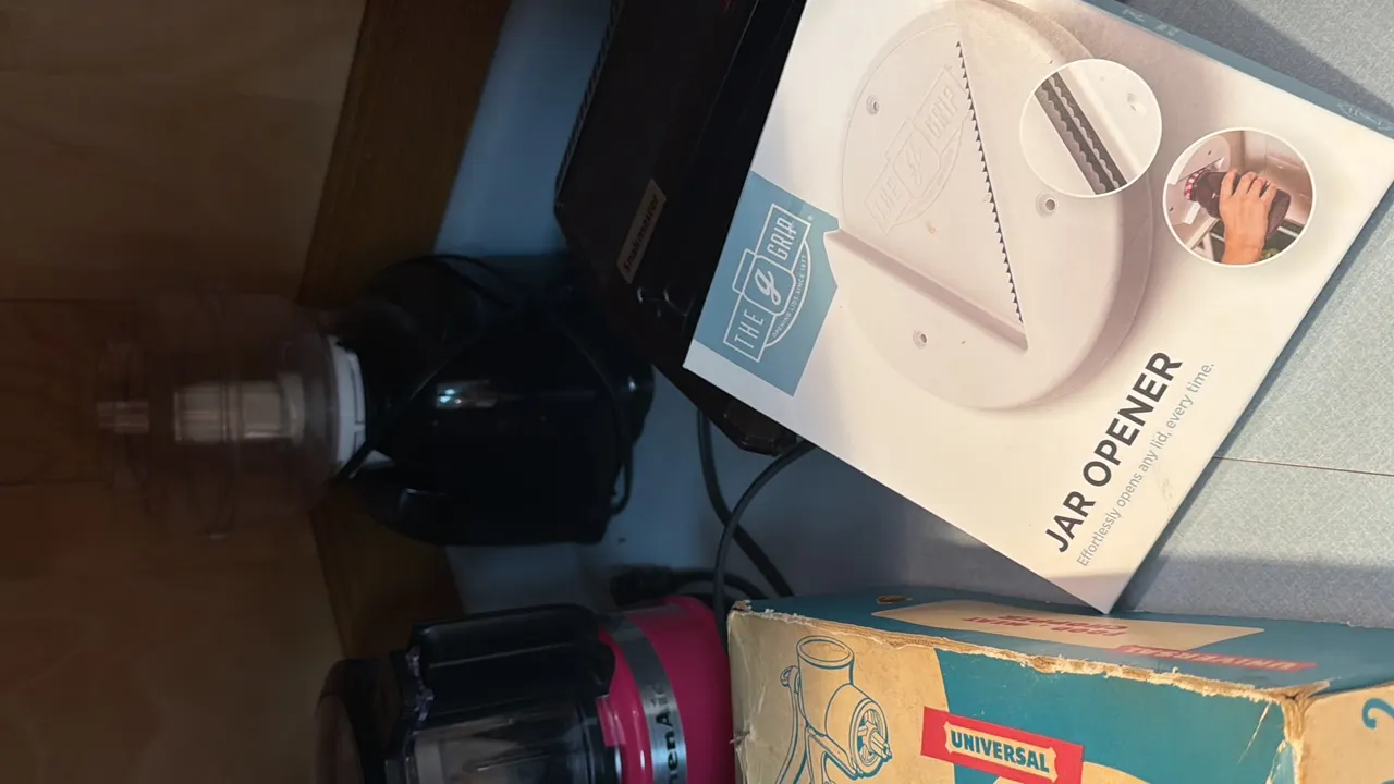 JAR OPENER, MEAT CHOPPER, KITCHEN SUPPLIES