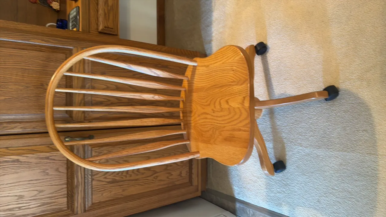 OAK ROLLING DESK CHAIR