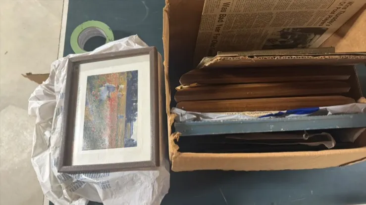 VINTAGE PICTURE FRAMES