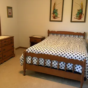 SOLID WOOD BEDROOM SET (FULL SIZE BED FRAME)