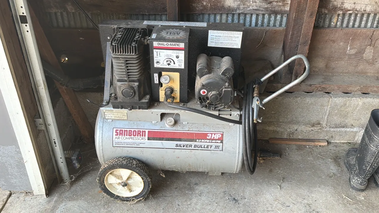 SANBORN SILVER BULLET 3HP AIR COMPRESSOR