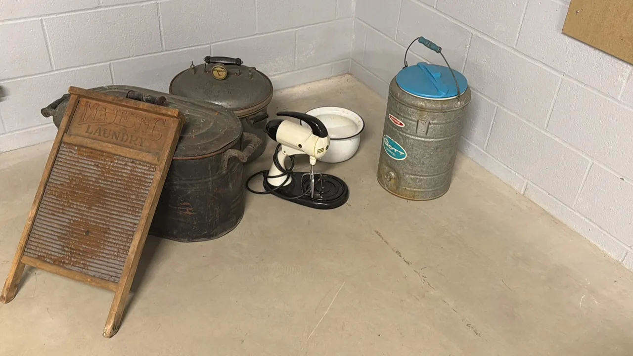 ANTIQUE COPPER BOILER WASH TUB, GOTT GALVANIZED WATER COOLER, NATIONAL WASHBOARD, SUNBEAM MIXER