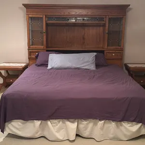 PULASKI KEEPSAKES COLLECTION OAK PIER BED KING SIZE