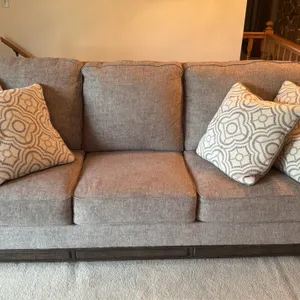 ASHLEY FURNITURE SOFA *LIKE NEW*