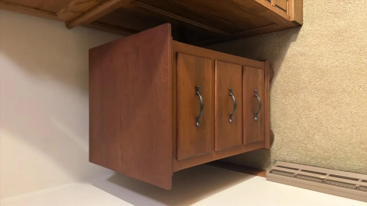 WOODEN 3-DRAWER CABINET