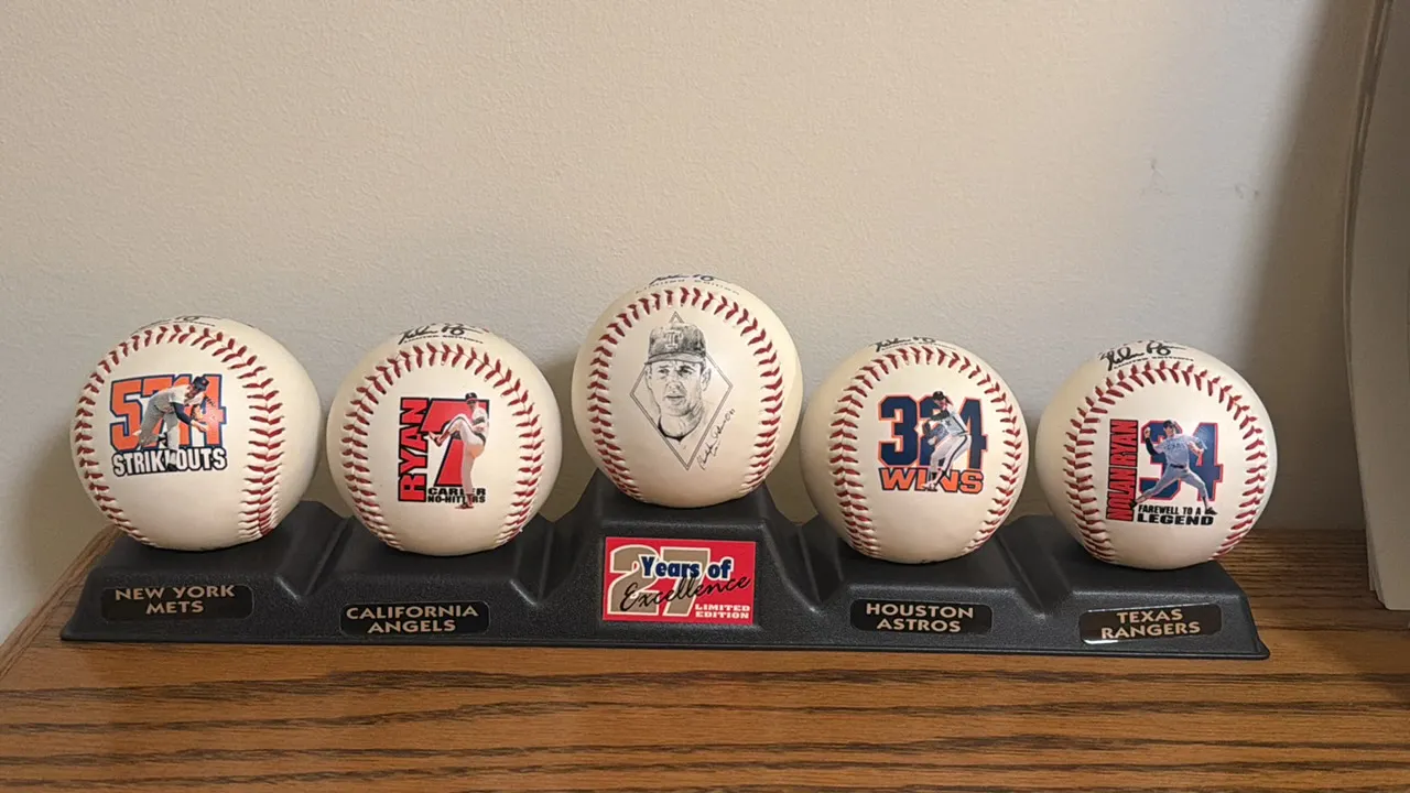 NOLAN RYAN "27 YEARS OF EXCELLENCE" 5-BALL BASEBALL SET