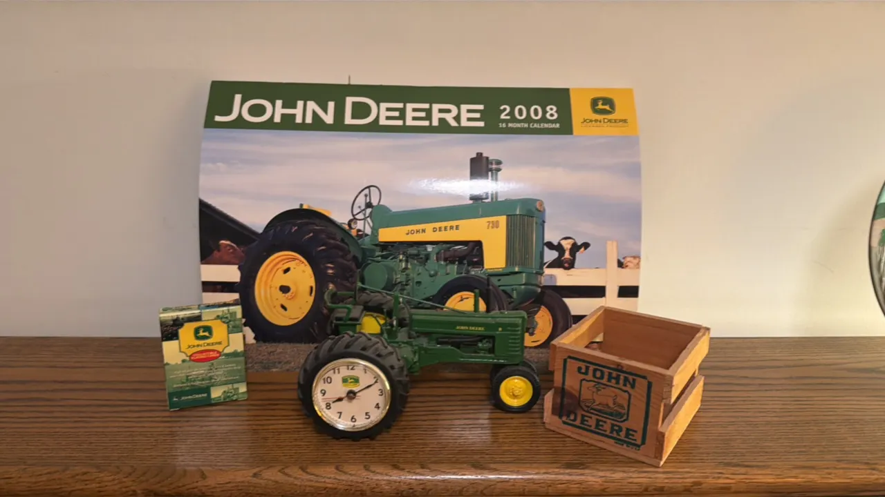 JOHN DEERE TRACTOR CLOCK | PLAYING CARDS | CALENDAR | CRATE