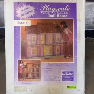 Playscale Doll House -NIB -Model 99401