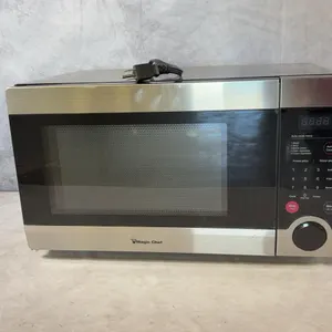 Magic Chef Microwave -Model MCD1110SB