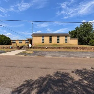 207 E Pine St, Winnsboro, TX 75494