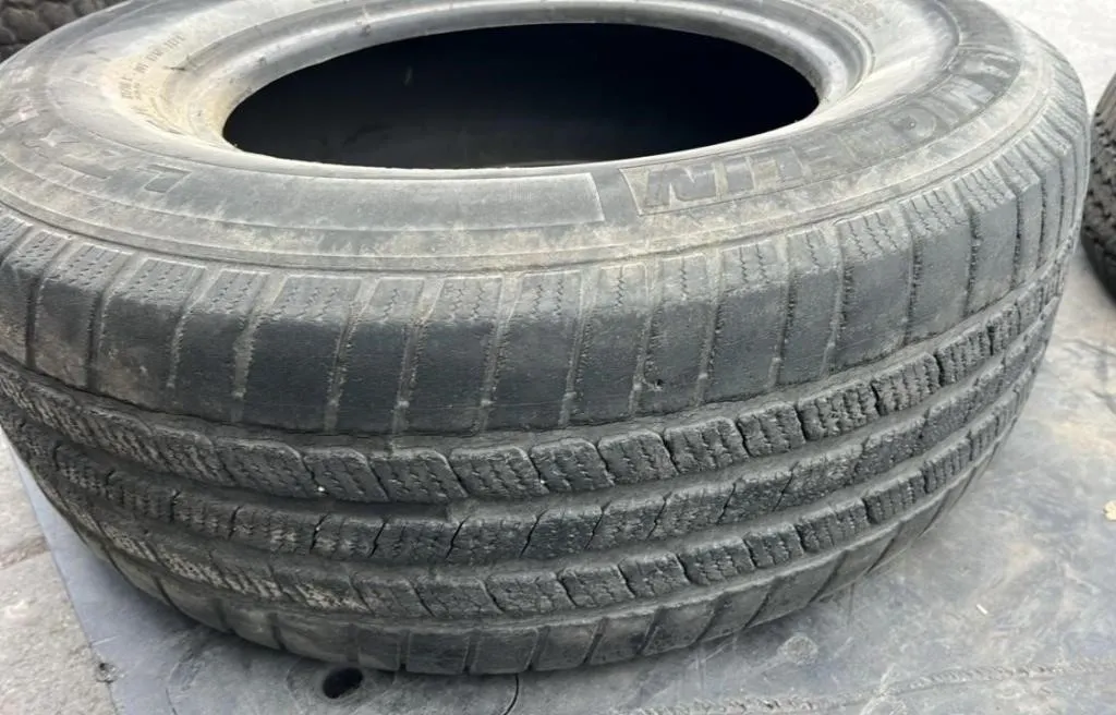 LT265/70R17 Michelin Tire. #C