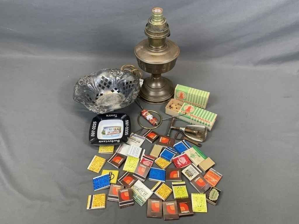 Grouping of Vintage Collectibles