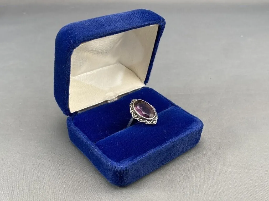C1930 Sterling Amethyst Marcasite Ring