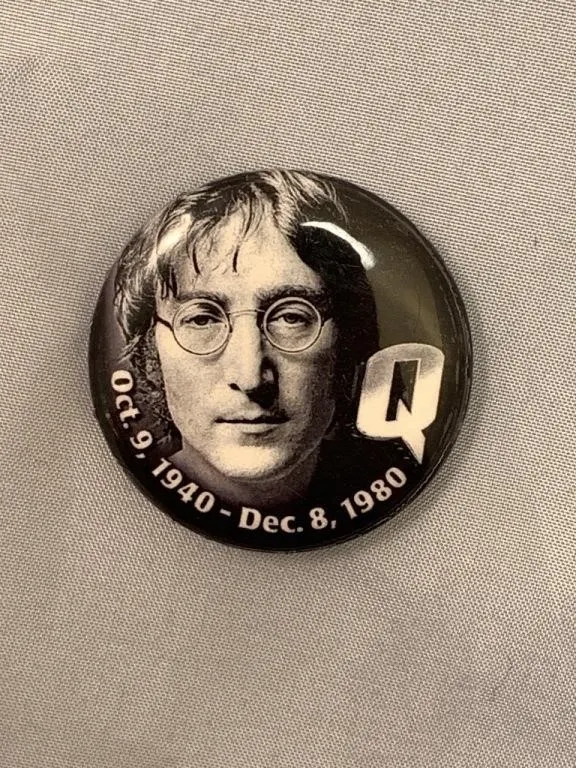 Period Commemorative John Lennon Pin Back Button