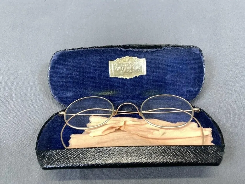 Pair of 1920s Eyeglasses w Cases