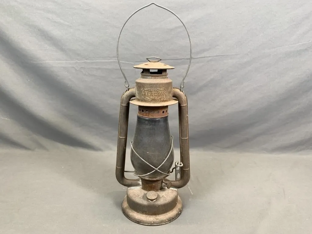 Antique Beacon Windproof Lantern