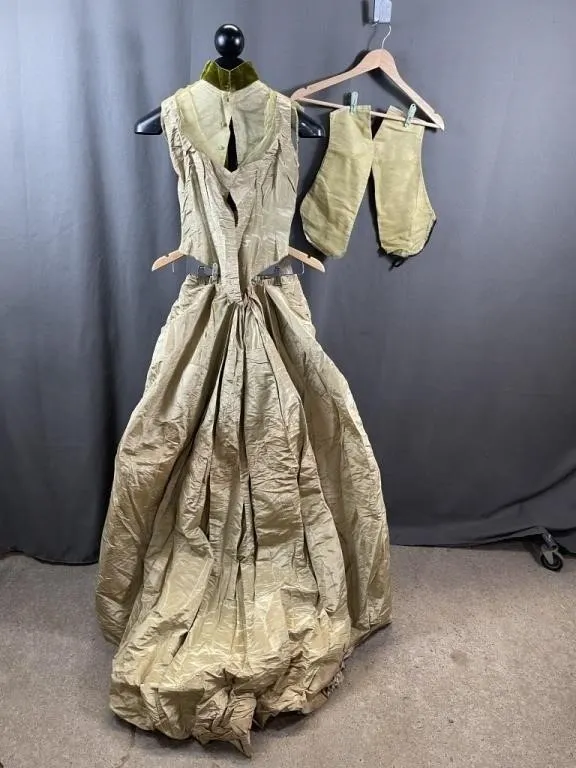 19th C Elaborate Pale Creamy Ecru Evening Gown