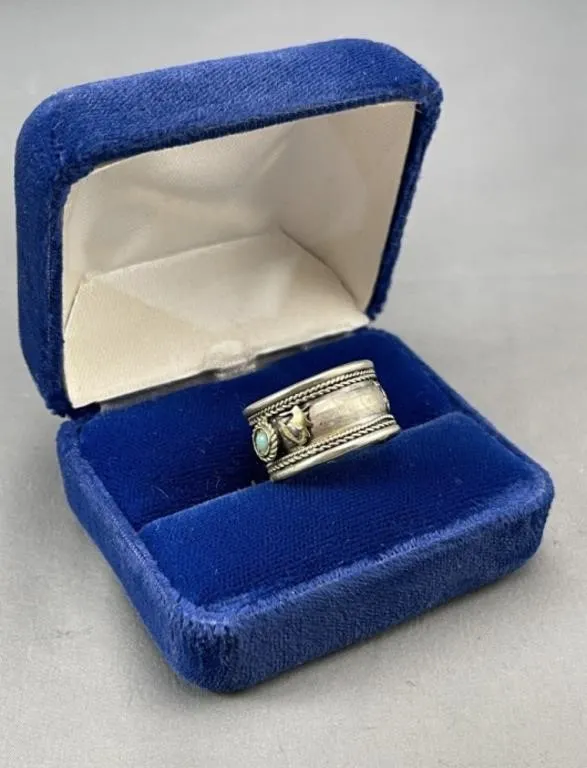 Tibetan Silver Tibetan Buddhist Mantra Ring w Jade